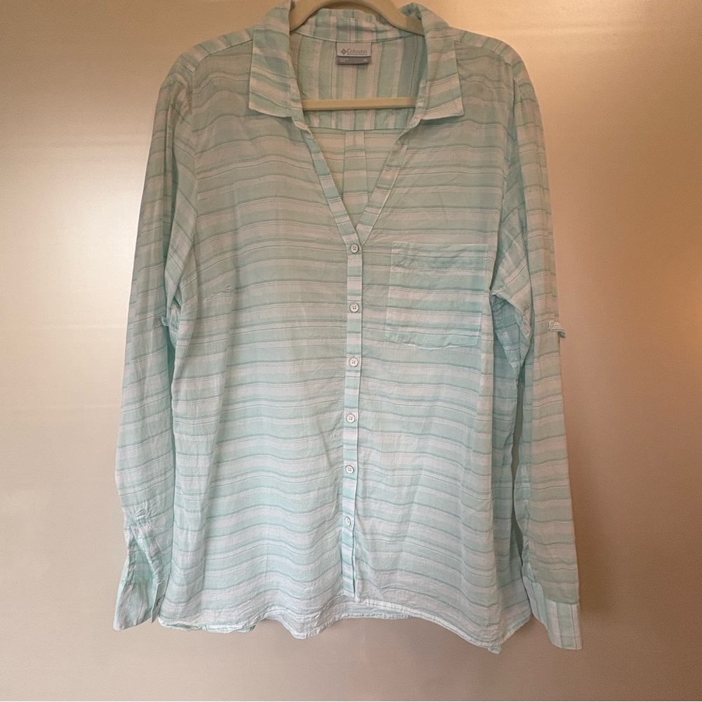 Columbia Teal and White Striped Shirt